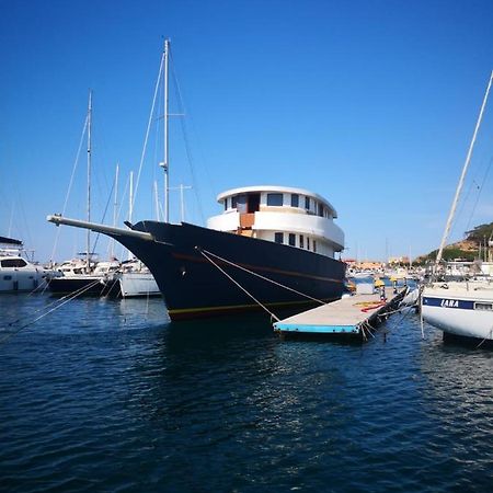 Classic Yacht Yanika Yachting Watersport Ets 빌라푸주 외부 사진