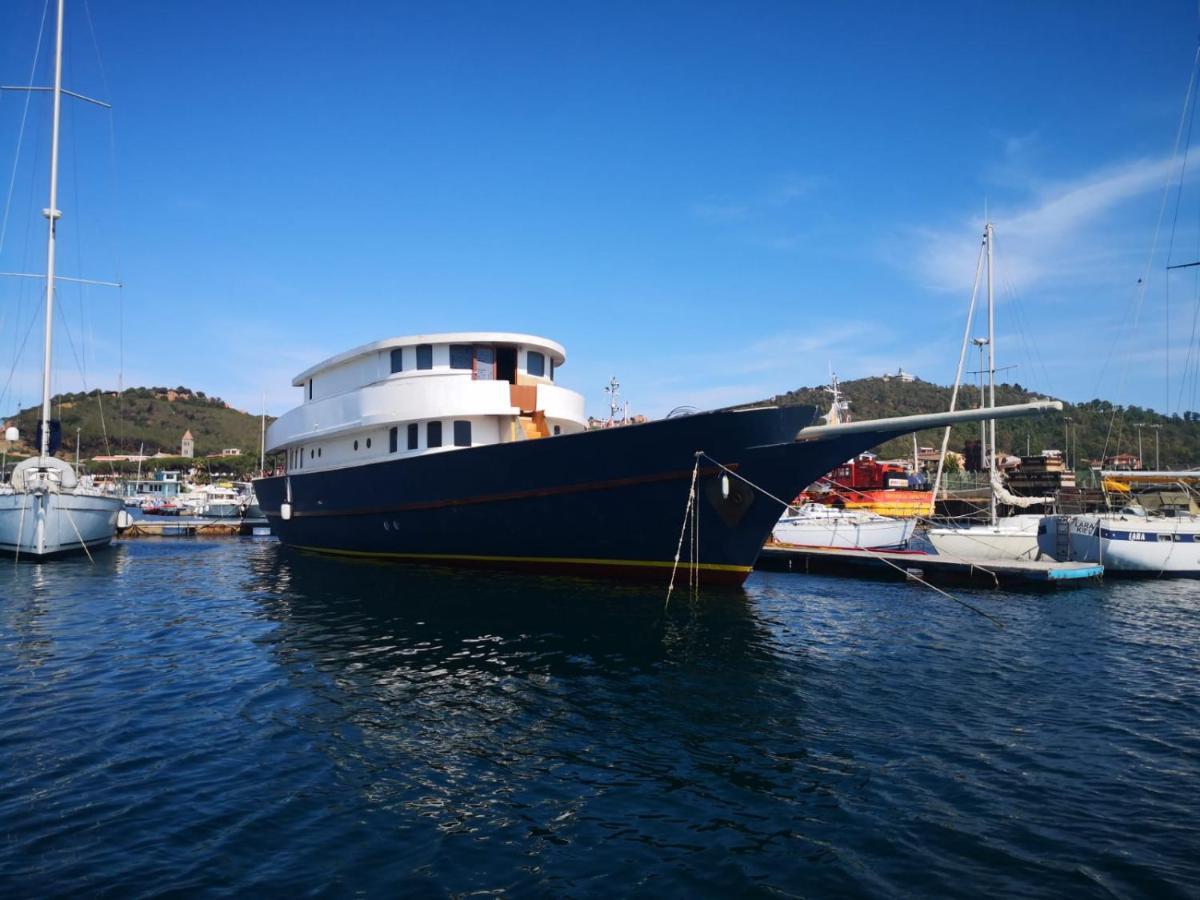 Classic Yacht Yanika Yachting Watersport Ets 빌라푸주 외부 사진