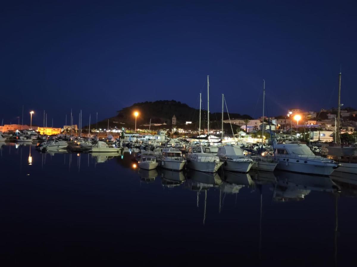 Classic Yacht Yanika Yachting Watersport Ets 빌라푸주 외부 사진